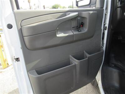 2015 Chevrolet Express 2500 Cargo Van   - Photo 14 - La Puente, CA 91744