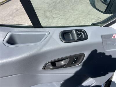 2019 Ford Transit 150 Wheelchair Van  Medium Roof 130 WB - Photo 13 - La Puente, CA 91744