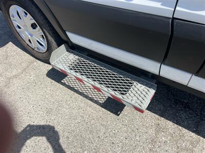 2019 Ford Transit 150 Wheelchair Van  Medium Roof 130 WB - Photo 27 - La Puente, CA 91744