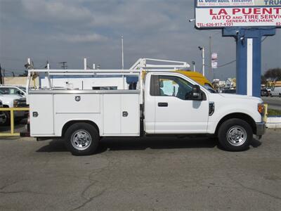 2019 Ford F-250 Utility Truck   - Photo 2 - La Puente, CA 91744