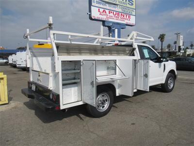 2019 Ford F-250 Utility Truck   - Photo 18 - La Puente, CA 91744