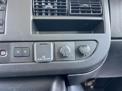 2021 GMC Savana 3500 Box Truck  16 Ft - Photo 16 - La Puente, CA 91744