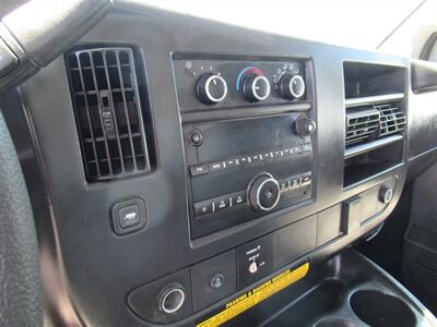 2016 Chevrolet Express 3500 Box Truck  12 Ft - Photo 22 - La Puente, CA 91744
