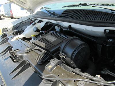 2016 Chevrolet Express 3500 Box Truck  12 Ft - Photo 29 - La Puente, CA 91744