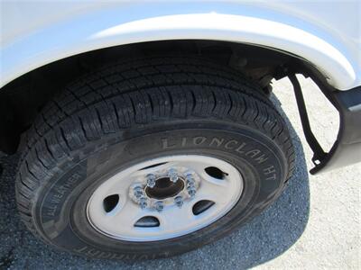 2016 Chevrolet Express 3500 Box Truck  12 Ft - Photo 31 - La Puente, CA 91744