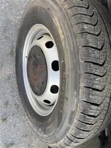 2016 Ford Transit 250  Low Roof 148 WB - Photo 21 - La Puente, CA 91744