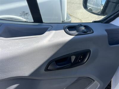 2016 Ford Transit 250  Low Roof 148 WB - Photo 18 - La Puente, CA 91744