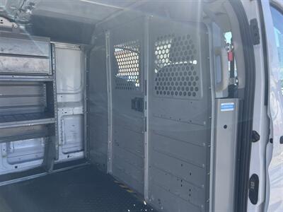 2016 Ford Transit 250  Low Roof 148 WB - Photo 11 - La Puente, CA 91744