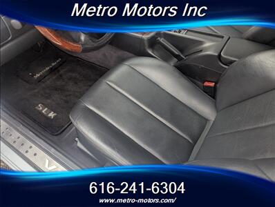 2001 Mercedes-Benz SLK SLK 320 - Photo 9 - Grand Rapids, MI 49548