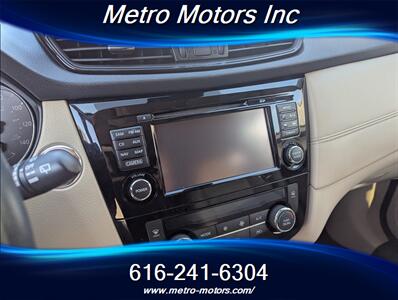 2017 Nissan Rogue SL - Photo 12 - Grand Rapids, MI 49548