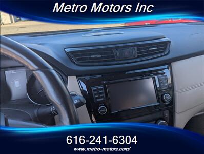 2017 Nissan Rogue SL - Photo 18 - Grand Rapids, MI 49548