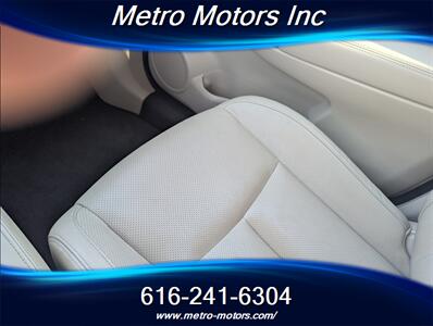 2017 Nissan Rogue SL - Photo 15 - Grand Rapids, MI 49548