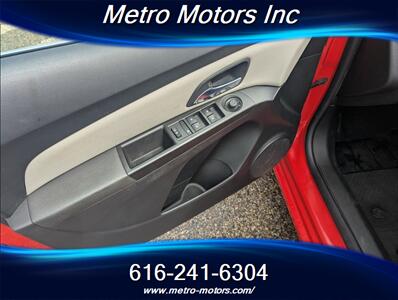 2015 Chevrolet Cruze 1LT Auto - Photo 9 - Grand Rapids, MI 49548