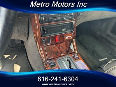 1994 Mercedes-Benz SL 500 - Photo 10 - Grand Rapids, MI 49548