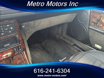 1994 Mercedes-Benz SL 500 - Photo 12 - Grand Rapids, MI 49548