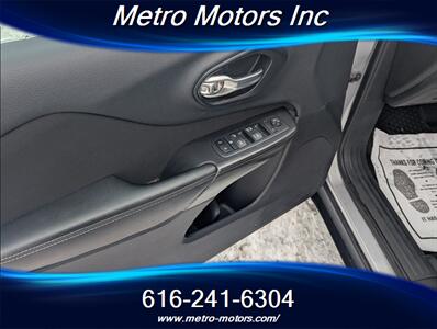 2014 Jeep Cherokee Latitude - Photo 7 - Grand Rapids, MI 49548