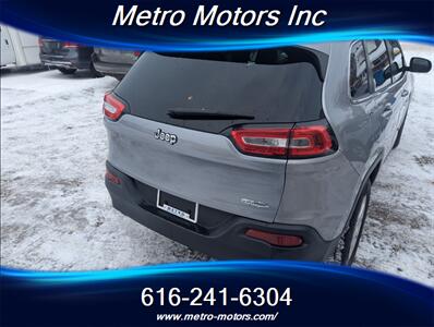 2014 Jeep Cherokee Latitude - Photo 5 - Grand Rapids, MI 49548