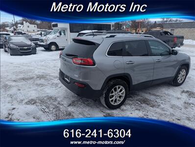 2014 Jeep Cherokee Latitude - Photo 4 - Grand Rapids, MI 49548