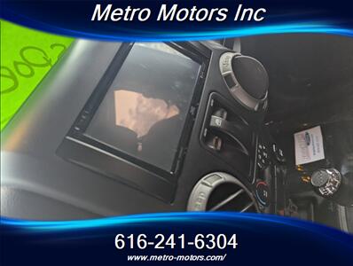 2017 Jeep Wrangler Sport - Photo 12 - Grand Rapids, MI 49548