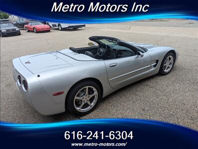 2001 Chevrolet Corvette   - Photo 6 - Grand Rapids, MI 49548