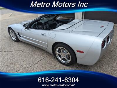 2001 Chevrolet Corvette   - Photo 10 - Grand Rapids, MI 49548