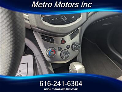 2015 Chevrolet Sonic LT Auto   - Photo 20 - Grand Rapids, MI 49548