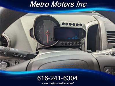2015 Chevrolet Sonic LT Auto   - Photo 18 - Grand Rapids, MI 49548