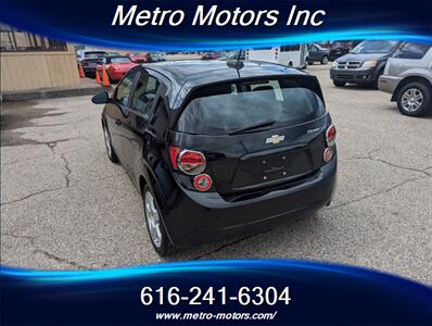 2015 Chevrolet Sonic LT Auto   - Photo 4 - Grand Rapids, MI 49548