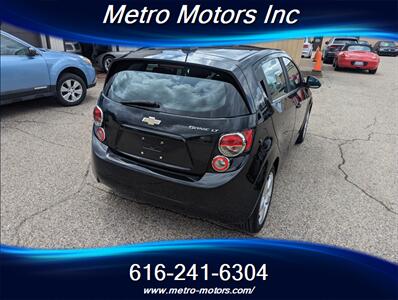2015 Chevrolet Sonic LT Auto   - Photo 3 - Grand Rapids, MI 49548