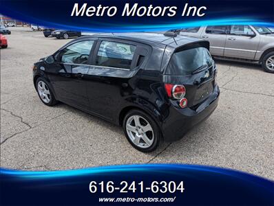 2015 Chevrolet Sonic LT Auto   - Photo 5 - Grand Rapids, MI 49548