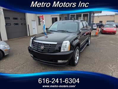 2012 Cadillac Escalade EXT Luxury - Photo 3 - Grand Rapids, MI 49548