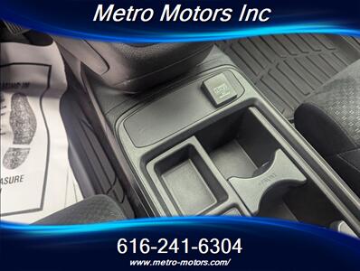 2015 Honda CR-V LX - Photo 14 - Grand Rapids, MI 49548
