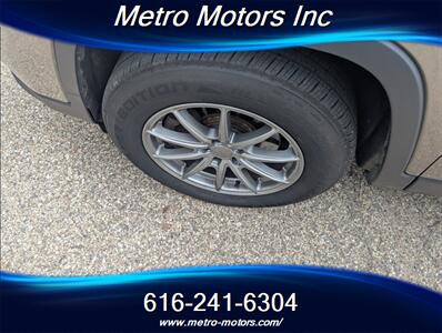 2019 Jeep Cherokee Latitude Plus   - Photo 6 - Grand Rapids, MI 49548