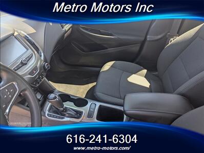 2017 Chevrolet Cruze LT Auto   - Photo 8 - Grand Rapids, MI 49548