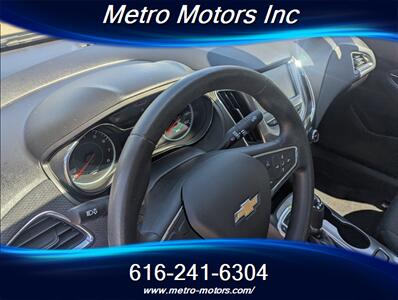 2017 Chevrolet Cruze LT Auto   - Photo 7 - Grand Rapids, MI 49548