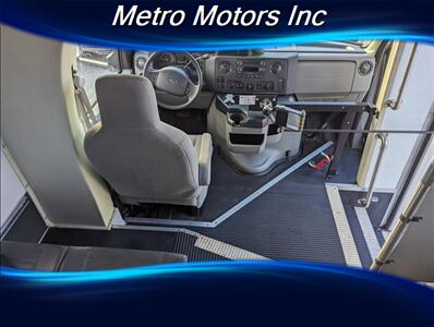 2013 Ford E-350 SD   - Photo 16 - Grand Rapids, MI 49548