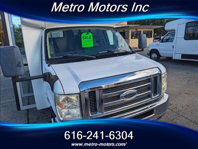 2013 Ford E-350 SD   - Photo 3 - Grand Rapids, MI 49548