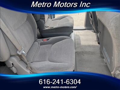 2004 Toyota Sienna CE 7 Passenger - Photo 18 - Grand Rapids, MI 49548