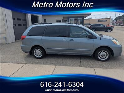 2004 Toyota Sienna CE 7 Passenger - Photo 5 - Grand Rapids, MI 49548