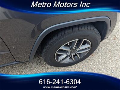 2020 Jeep Grand Cherokee Limited   - Photo 9 - Grand Rapids, MI 49548