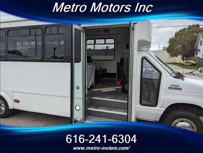 2012 FORD E450 GLAVAL UNIVERSAL 12 PASSENGER   - Photo 9 - Grand Rapids, MI 49548