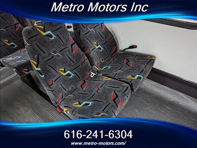 2012 FORD E450 GLAVAL UNIVERSAL 12 PASSENGER   - Photo 10 - Grand Rapids, MI 49548