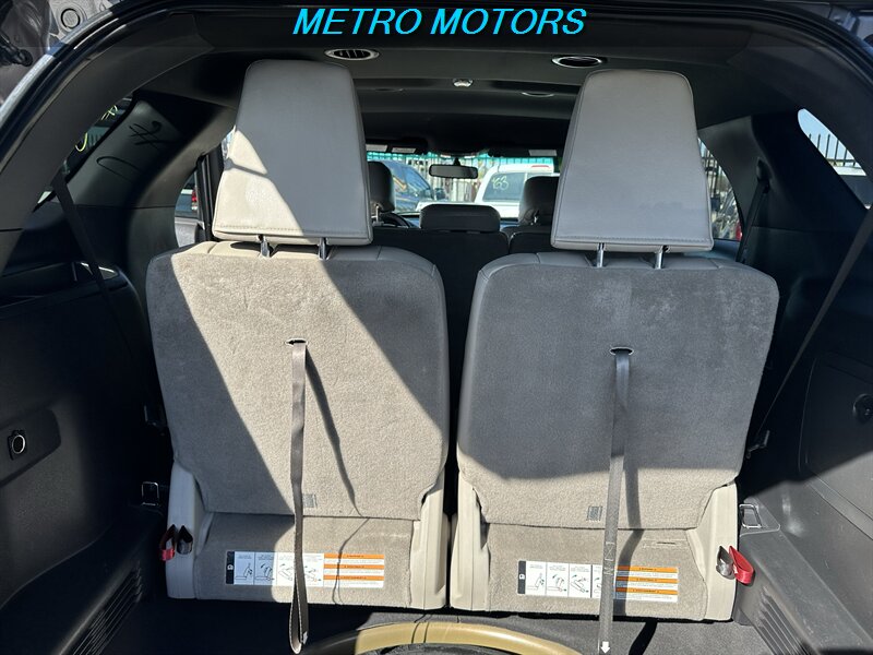 2011 Ford Explorer XLT - Photo 18