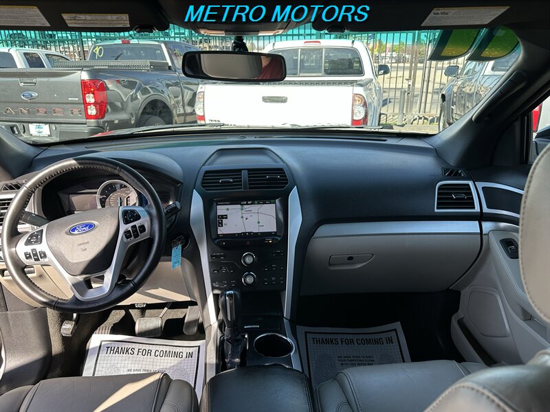 2011 Ford Explorer XLT - Photo 14