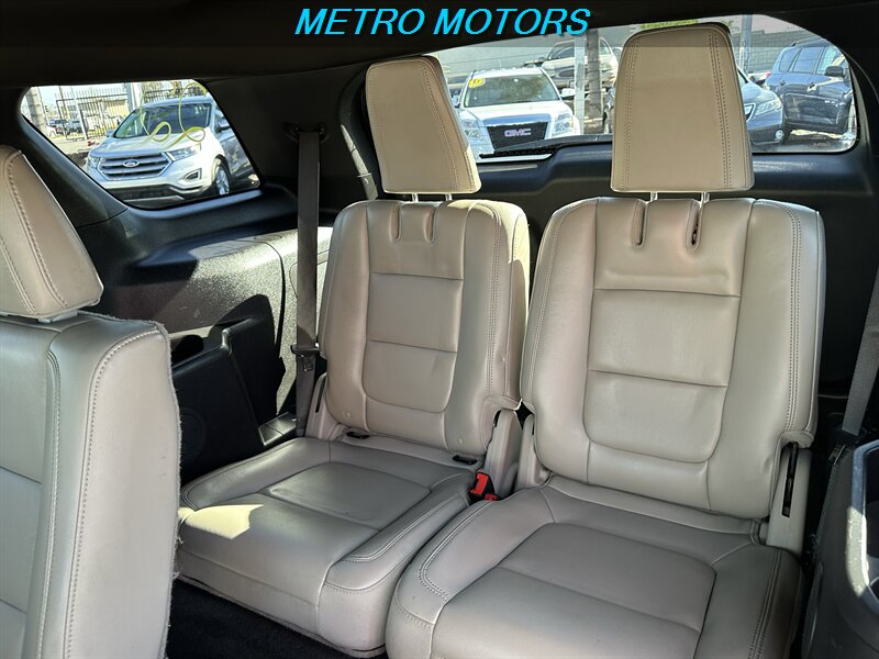 2011 Ford Explorer XLT - Photo 20
