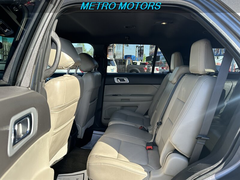 2011 Ford Explorer XLT - Photo 12