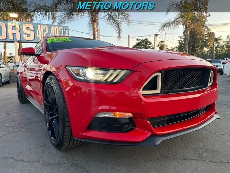 2017 Ford Mustang V6  