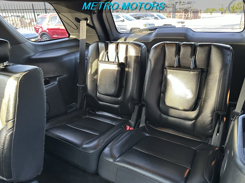 2017 Ford Explorer XLT - Photo 14