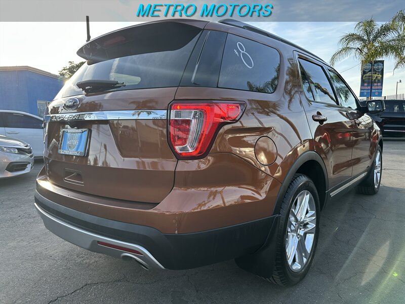 2017 Ford Explorer XLT - Photo 8