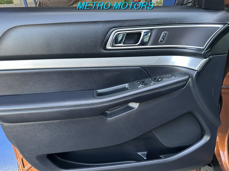 2017 Ford Explorer XLT - Photo 18